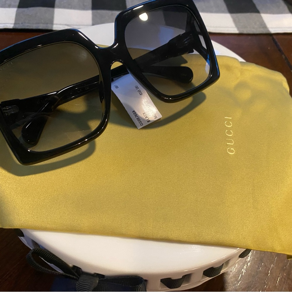 Gucci Black Sunglasses